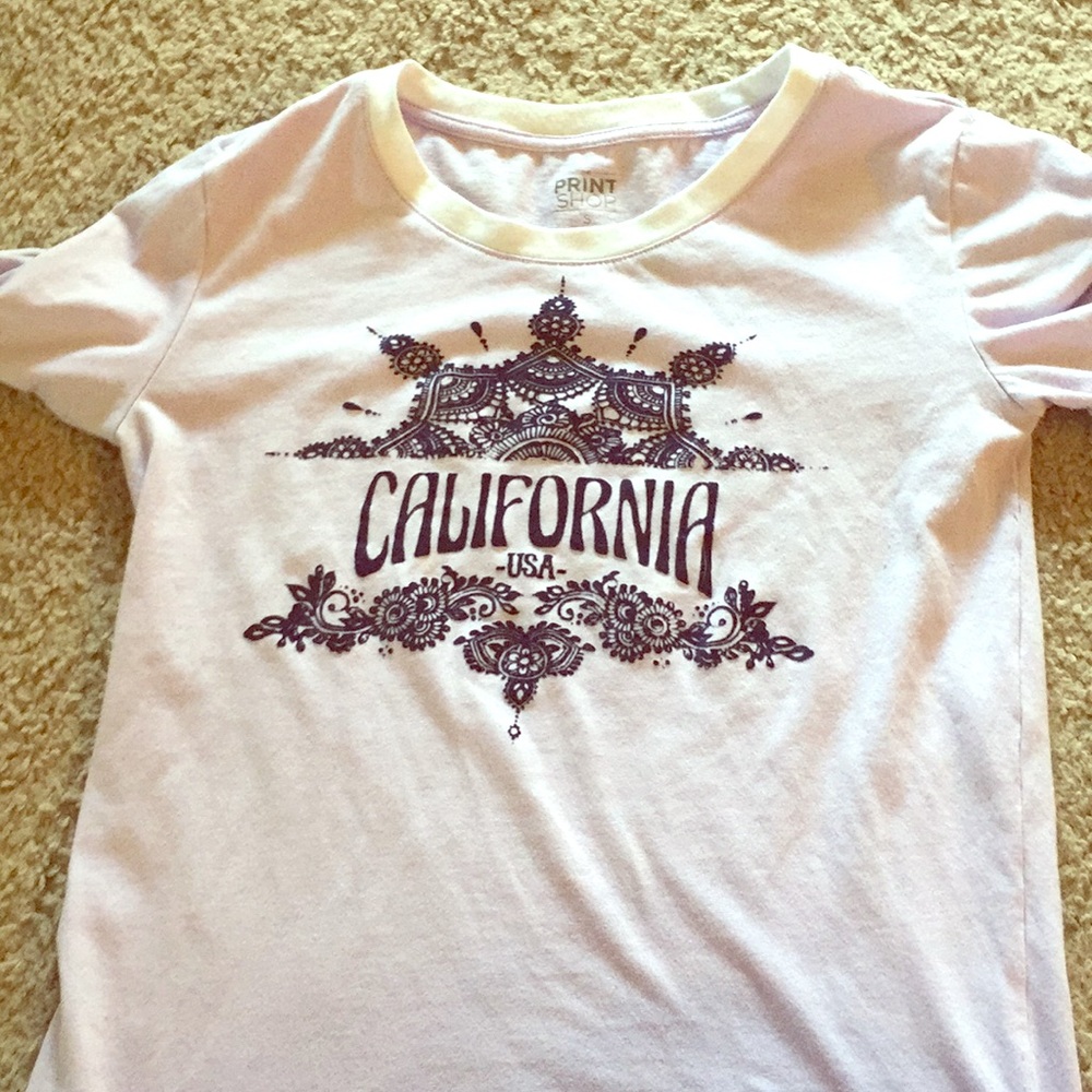 California print  soft purple tee
